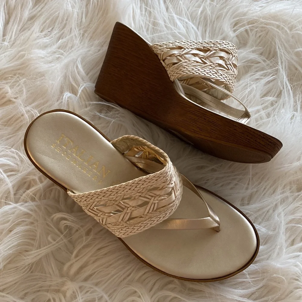 Italian Shoemakers Cream and Brown Wedges - Picture 5 of 16